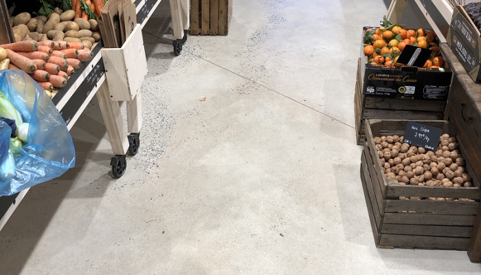 Ponçage et Polissage béton pour un magasin alimentaire